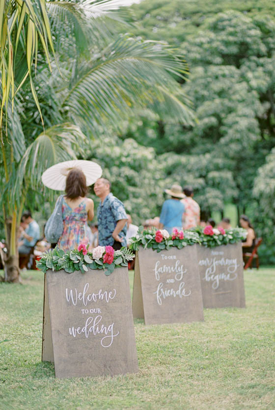 hawaii wedding decor