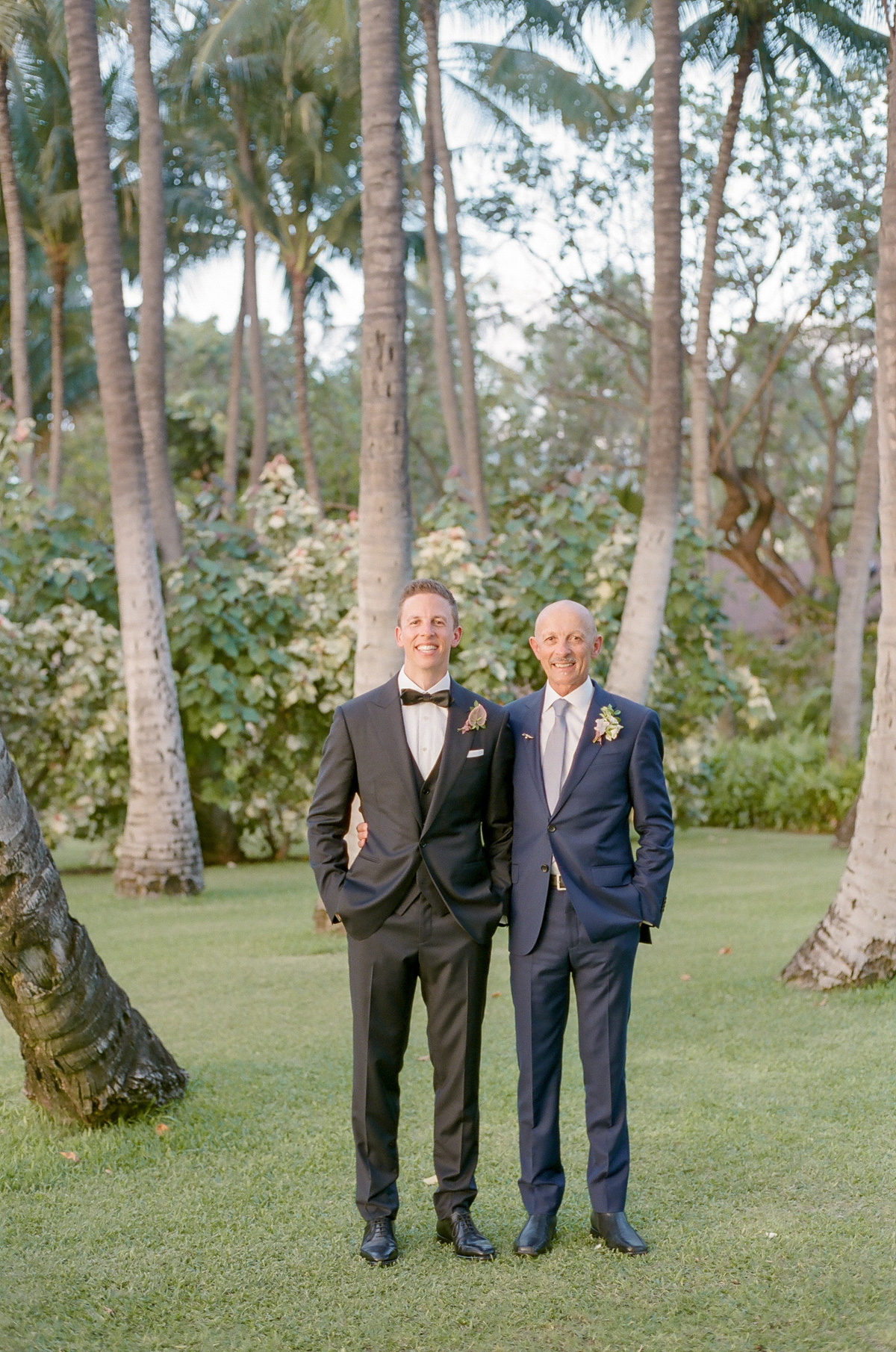 groom and dad wedding pose